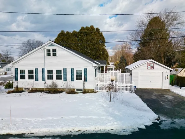 27 Fairmount Ave, Haverhill, MA 01830