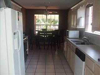 4th image of 3612 Warbler Ave #3