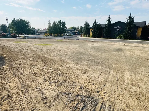 800 Fountain Blvd, Zillah, WA 98953