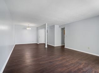 402 La Fontenay Ct, Louisville, KY 40223