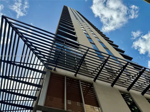 151 SE 1st St APT 408, Miami, FL 33131