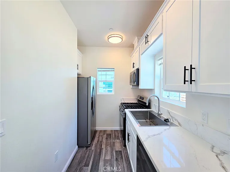 4165 Country Club Dr #A — Photo 5