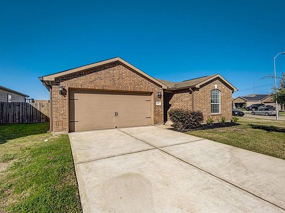 4th image of 1515 Rose Meadow Boulevard