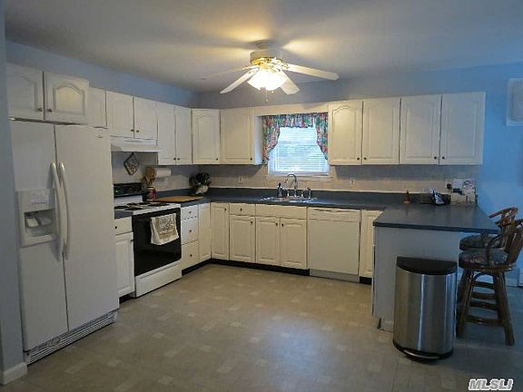4th image of 2 Golden Gate Ln