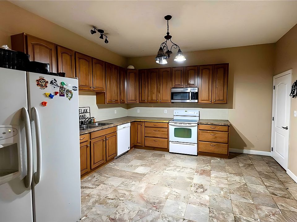 1st image of 125 S 12th St #2