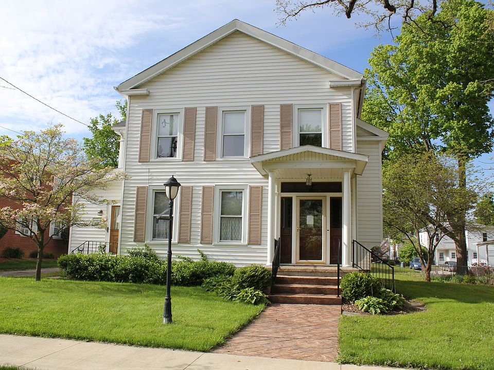 1st image of 305 E High St