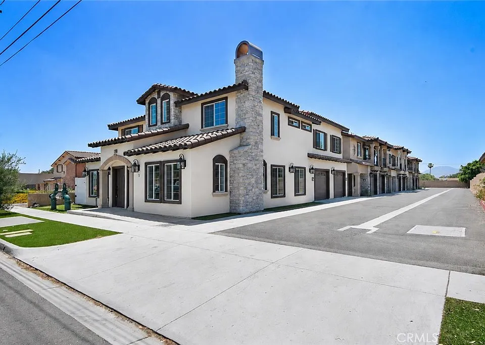 16385 Valencia Ave #2