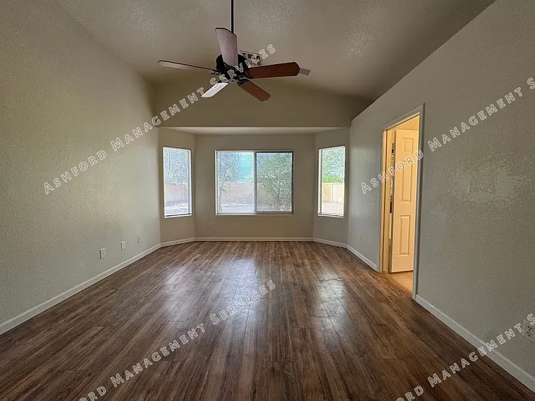 15154 W Fillmore St — Photo 10