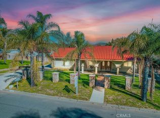 6873 27th St, Riverside, CA 92509