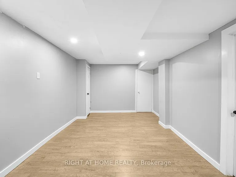1361 Brands Ct — Photo 35