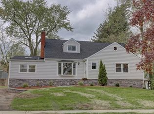 11 Richard Ave, West Caldwell, NJ 07006
