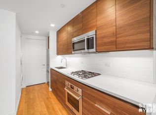 169 N 10th St #2A, Brooklyn, NY 11211