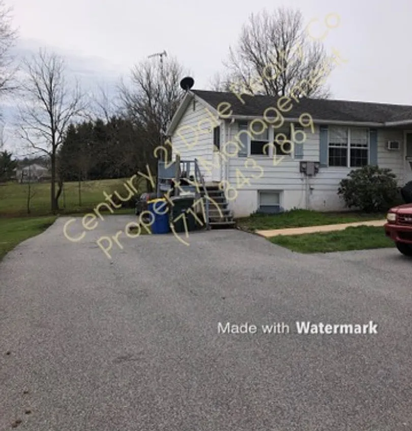 Staunton Ave. 3086 — Photo 2