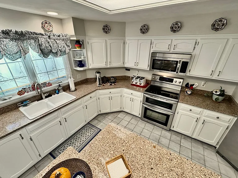 930 Forest Lakes Dr — Photo 26