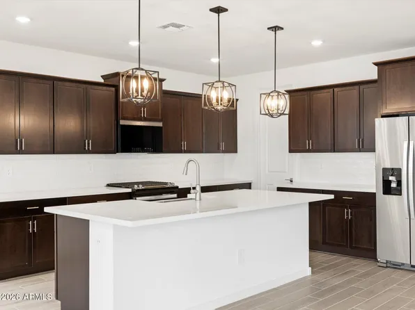 15986 W DESERT SPOON Drive, Surprise, AZ 85379