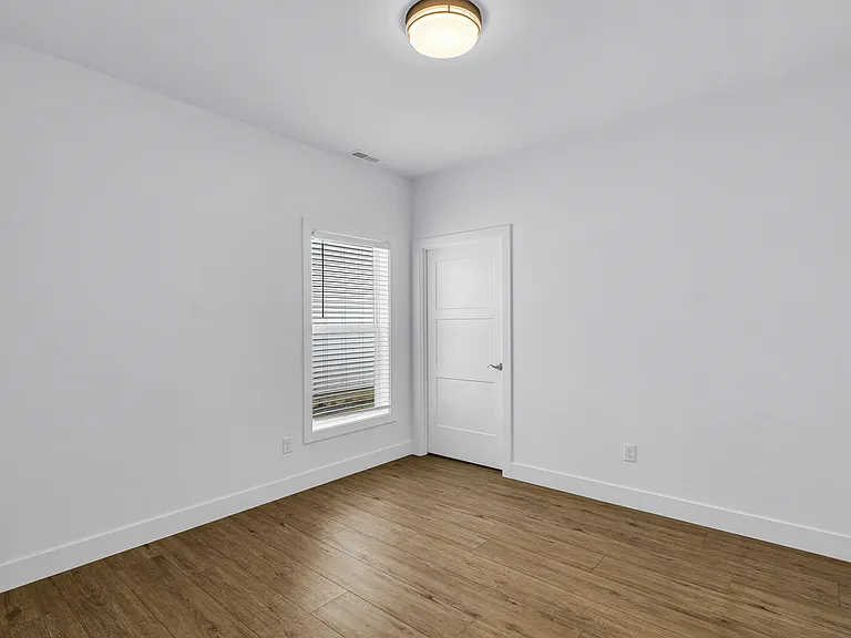 70 E Airport Rd #34 — Photo 20