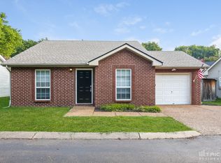 121 Summerlake Pl, Hendersonville, TN 37075
