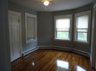 176 Bay Spring Ave FL 2ND, Barrington, RI 02806