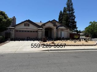 2111 E Emilie Ave, Fresno, CA 93730