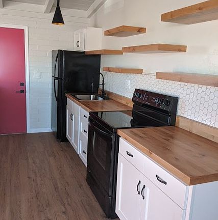 2nd image of 2758 N Forgeus Ave