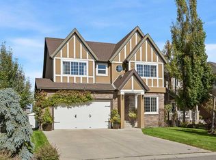 32 S Ranchers Pl, Okotoks, AB T1S 0G5