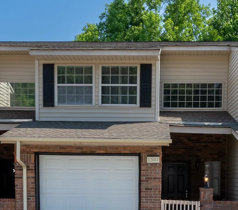 1307 Mountain Meadows Way