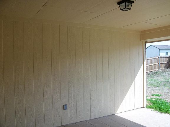 4th image of 3612 Fox Glove Ln