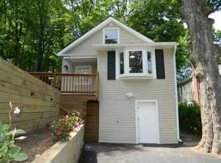 20 Sutton Rd, Hopatcong, NJ 07843