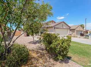 900 W Desert Canyon Dr, San Tan Valley, AZ 85143