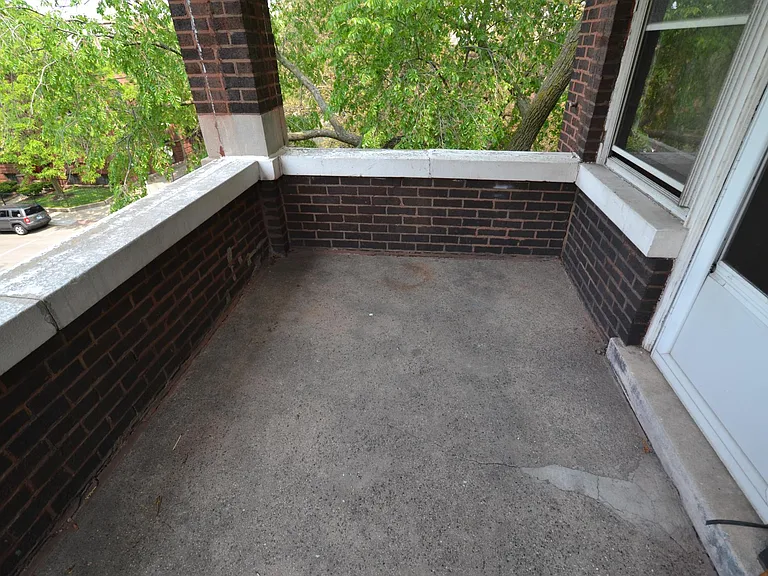 3767 N Lakewood Ave — Photo 12