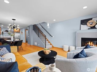 4710 37th Ave SW APT B, Seattle, WA 98126