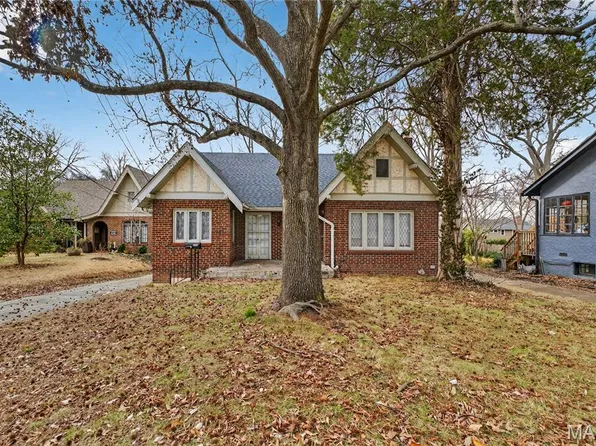 8369 Big Bend Blvd, Saint Louis, MO 63119
