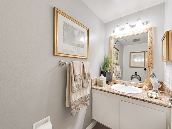 4th image of 19915 Esquiline Ave #99