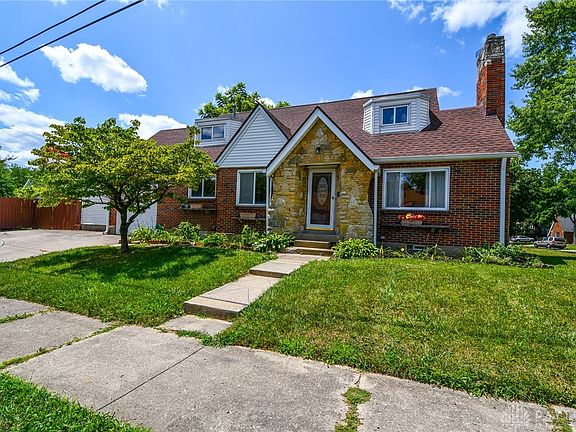 3rd image of 2315 Benson Dr
