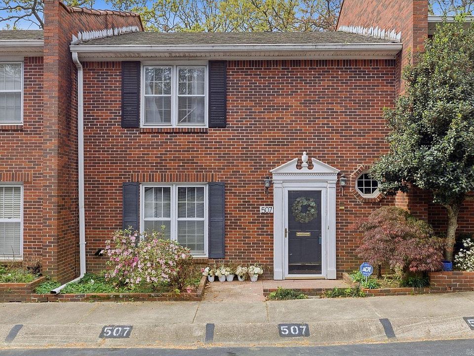 1st image of 507 Cambridge Place Dr