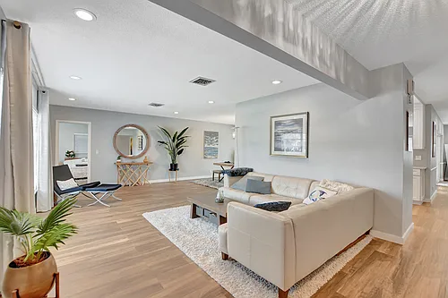 510 Silver Ln Photo 1