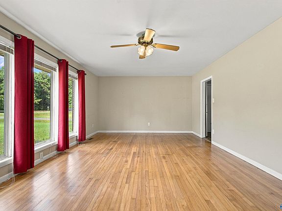 3rd image of 1405 W Washington St