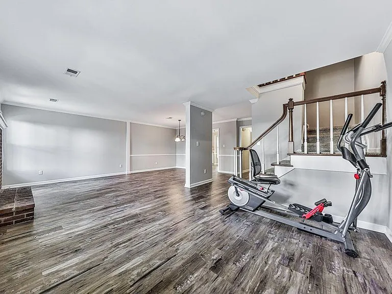 1365 Old Virginia Ct SE — Photo 8