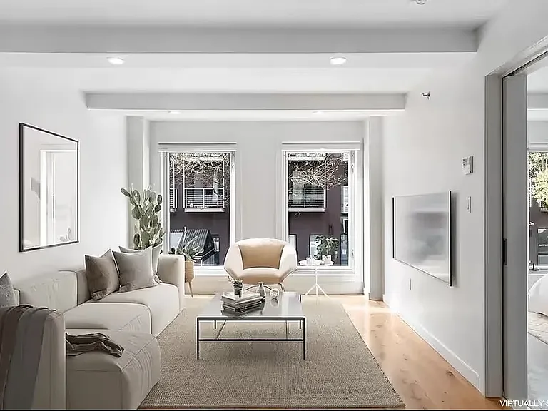 139 Meserole St #2A — Photo 3