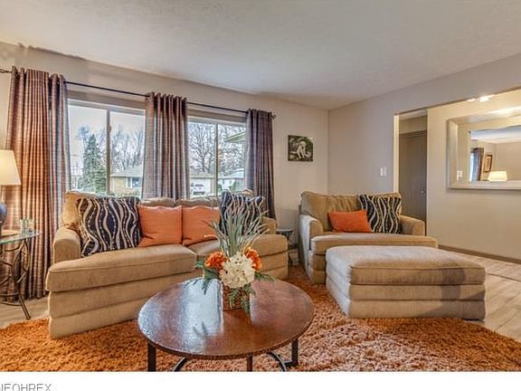 5th image of 6724 Enfield Dr