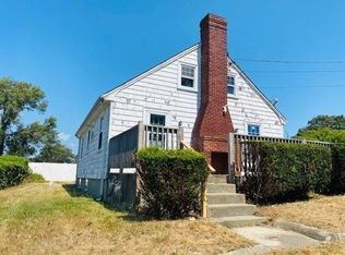 16 Calumet Rd, Fairhaven, MA 02719