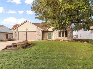 8409 Wyckford Pl, Fort Wayne, IN 46825