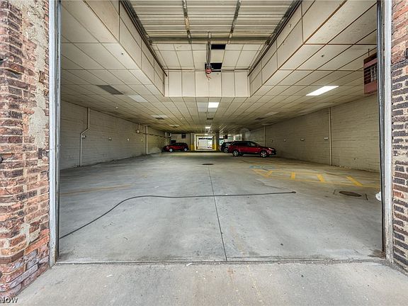 4th image of 2030 Euclid Ave APT 501