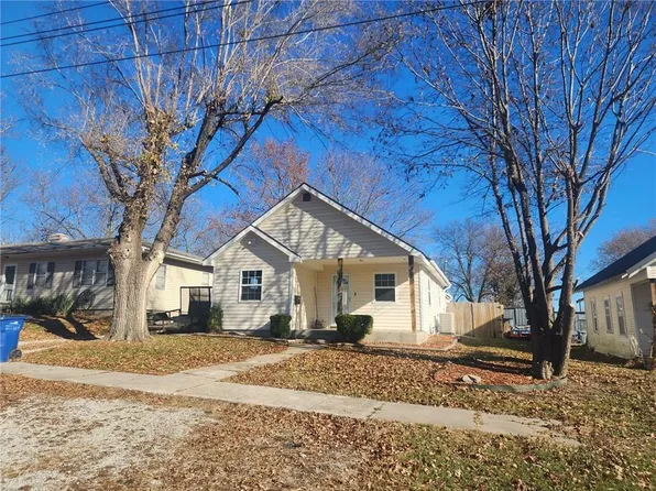 709 S Daviess St, Gallatin, MO 64640