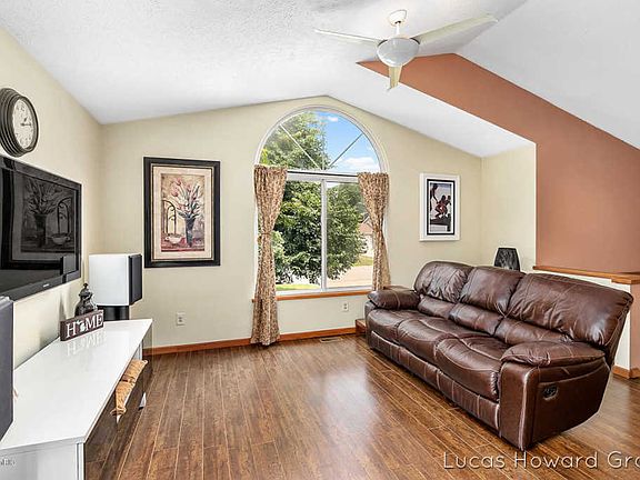 3rd image of 13018 Thistlewood Ln