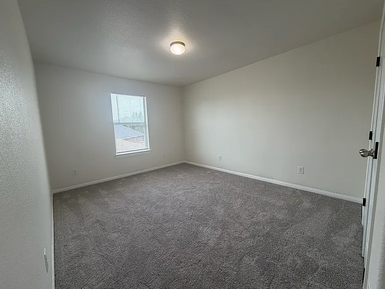 13802 Greyfield Ln — Photo 7