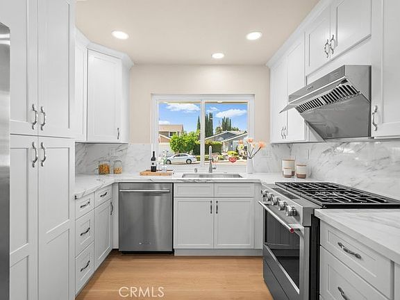4th image of 24096 Hurst Dr