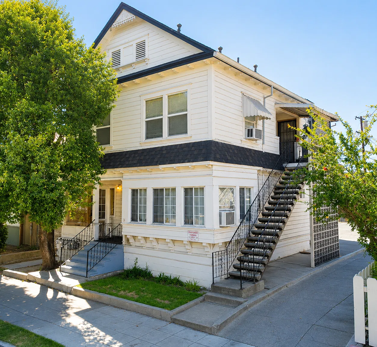 1 bed, 550 sqft, $1,000 — Photo 1