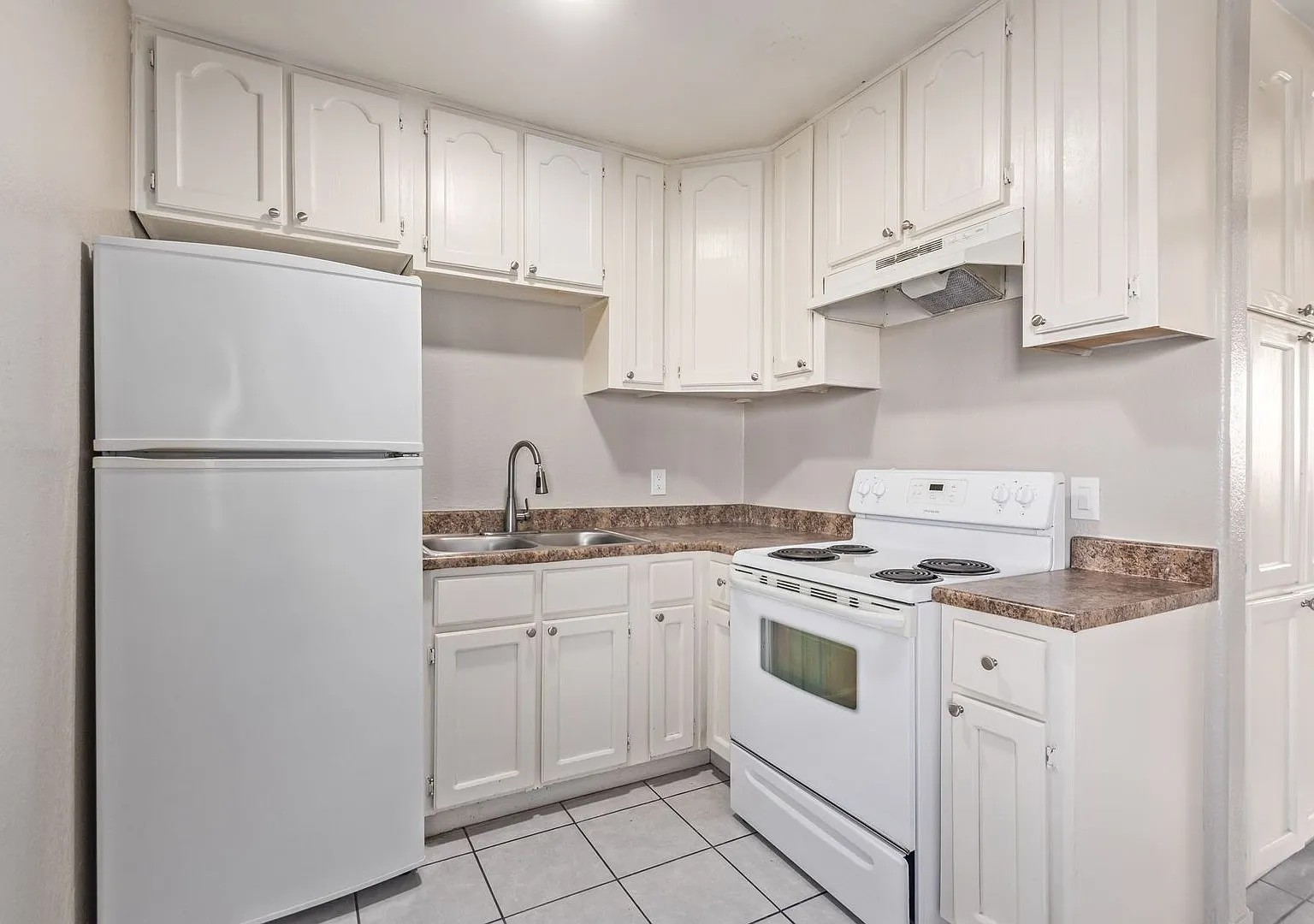 769 E. Pierce St. — Photo 3