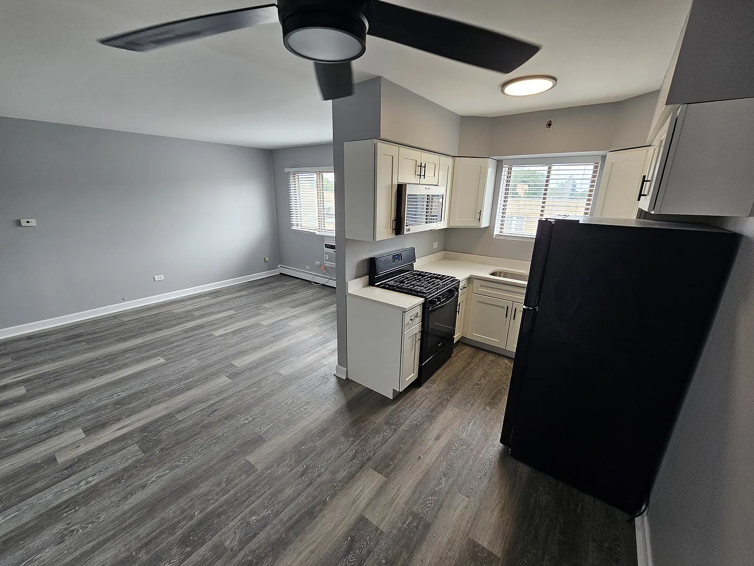 2139 Clinton Ave — Photo 3